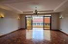4 Bed Apartment with En Suite in Riverside - 3
