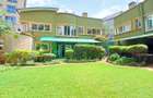 4 Bed Townhouse with En Suite at Riverside Drive - 2