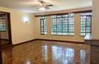 5 Bed House with En Suite at Nyari Central - 18