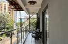 Studio Apartment with Swimming Pool at Wood Avenue - 6
