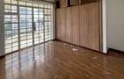 3 Bed Apartment with En Suite at Hatheru Road - 9