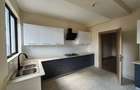 5 Bed Apartment with En Suite at Parklands - 4
