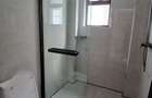 3 Bed Apartment with En Suite at Riverside Drive - 10