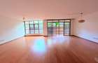3 Bed Apartment with En Suite in Parklands - 12