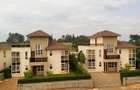 4 Bed Townhouse with En Suite at Iguta Paradise - 3