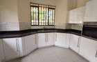 5 Bed Townhouse with En Suite in Lavington - 9