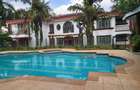 6 Bed House with En Suite in Nyari - 1