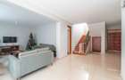 4 Bed Townhouse with En Suite at Queen Estate Road - 7