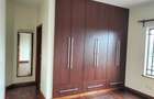 3 Bed Apartment with En Suite in Westlands Area - 14