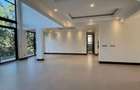 5 Bed Townhouse with En Suite in Kitisuru - 13