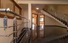 5 Bed Townhouse with En Suite in Spring Valley - 6