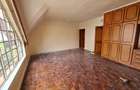 5 Bed Townhouse with En Suite at Westlands - 12