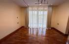 5 Bed House with En Suite at Rosslyn - 20
