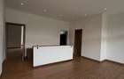 5 Bed Villa with En Suite in Nyari - 9