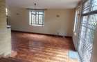 5 Bed Townhouse with En Suite in Lavington - 3