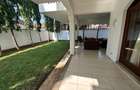4 Bed Townhouse with En Suite at Greenwood Drive - 3