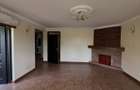 5 Bed Townhouse with En Suite at Convent Drive - 12