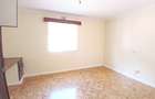 4 Bed Townhouse with En Suite at Hundred Avenue - 6