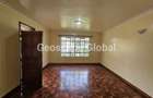 5 Bed Townhouse with En Suite in Lavington - 2