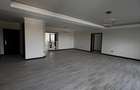 3 Bed Apartment with En Suite at Riverside Drive - 2