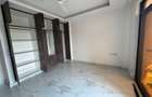 3 Bed Apartment with En Suite at Moyne Drive - 6