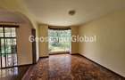 4 Bed House with En Suite in Nyari - 2