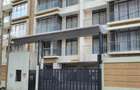 1 Bed Apartment with En Suite at Argwings Kodhek Road - 3