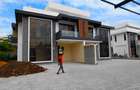 5 Bed Villa with En Suite at 5 Bedroom Villa - 2
