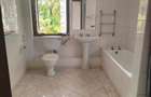 4 Bed Villa with En Suite at Links Road - 12