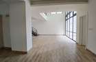 4 Bed Apartment with En Suite at Riverside Drive - 13