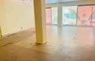 1,000 ft² Commercial Property with Service Charge Included in Parklands - 10