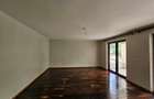 5 Bed Townhouse with En Suite in Lavington - 2