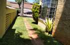 5 Bed Townhouse with En Suite at Lavington - 14