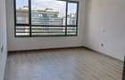 3 Bed Apartment with En Suite in Riverside - 10