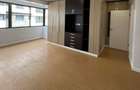 4 Bed Apartment with En Suite at Hatheru Road - 16