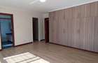 3 Bed Apartment with En Suite in Riverside - 6