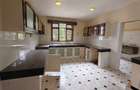 4 Bed Townhouse with En Suite in Lavington - 5