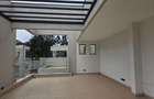 6 Bed Townhouse with En Suite in Lavington - 3