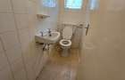 4 Bed House with En Suite in Rosslyn - 12