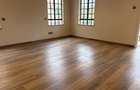 4 Bed Townhouse with En Suite in General Mathenge - 13