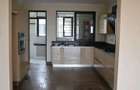 3 Bed Apartment with En Suite at 2Nd Parklands Avenue - 4