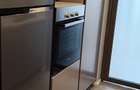 Serviced 3 Bed Apartment with En Suite in Rosslyn - 6