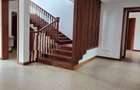 6 Bed House with En Suite at Lavington Green - 14
