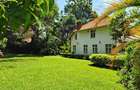 5 Bed Townhouse with En Suite in Rosslyn - 9