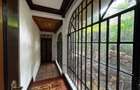 5 Bed House with En Suite in Runda - 12