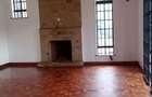 4 Bed Townhouse in Redhill - 8