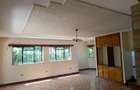 5 Bed Townhouse with En Suite in Nyari - 12
