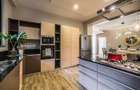 4 Bed Apartment with En Suite at Riverside Gardens - 5