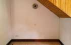 4 Bed Villa with En Suite in Rosslyn - 17
