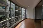3 Bed Apartment with En Suite in Riverside - 2